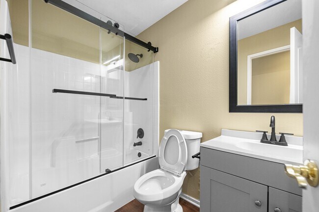 Building Photo - 23006 Timber Ridge Ct