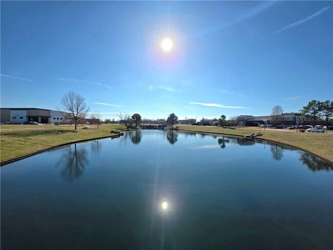 Building Photo - 7180 Sundrop's Ct