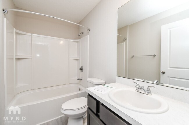 Building Photo - 12372 Cherry Bluff Dr
