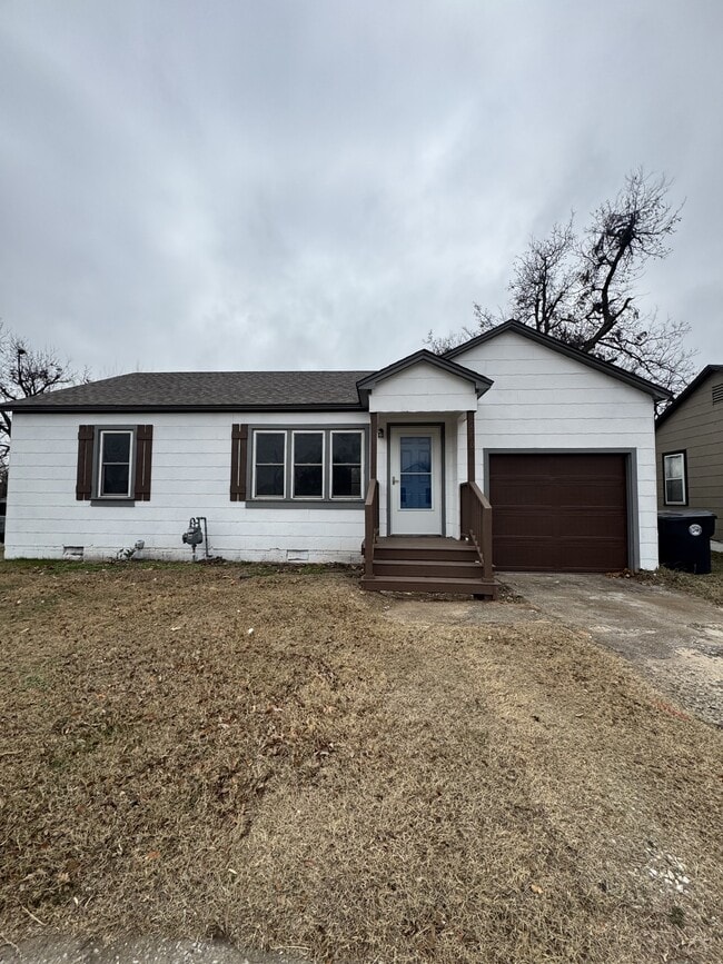 Building Photo - 6800 NW 39th Expy