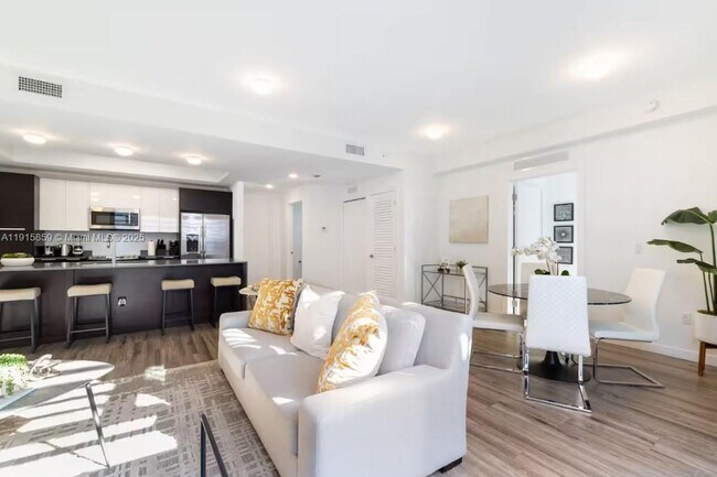 Building Photo - 2955 Bird Ave