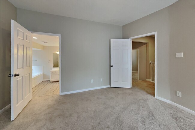 Building Photo - 1343 Edenderry Ln