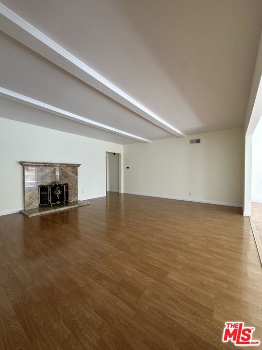 Building Photo - 14552 Runnymede St