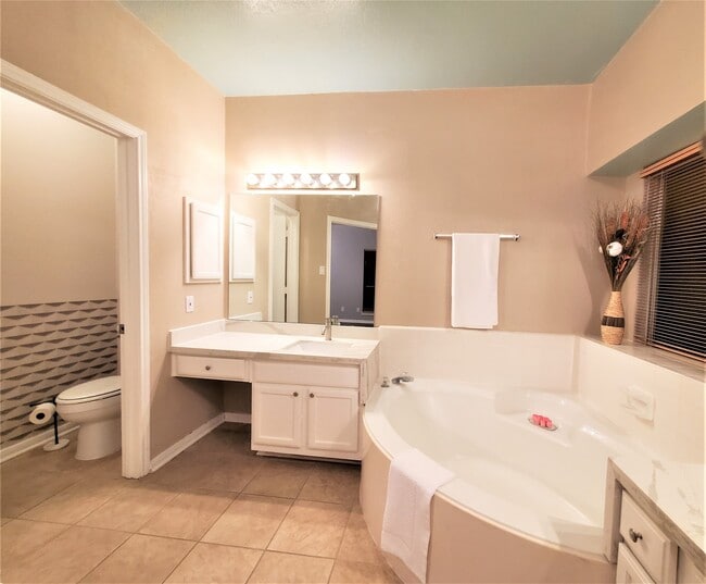 Building Photo - 21511 Westcliffe Falls Dr