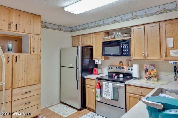 Building Photo - 1827 Wildwood Creek Ln