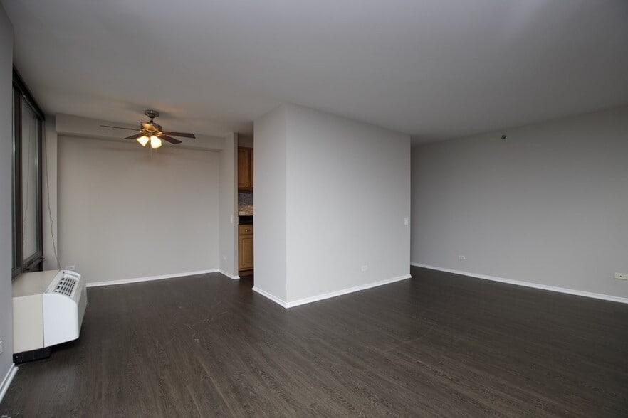 Building Photo - 4334 N Hazel St