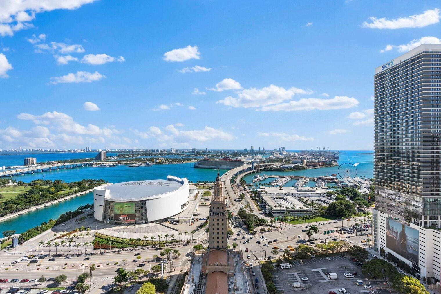 Building Photo - 159 NE 6th St