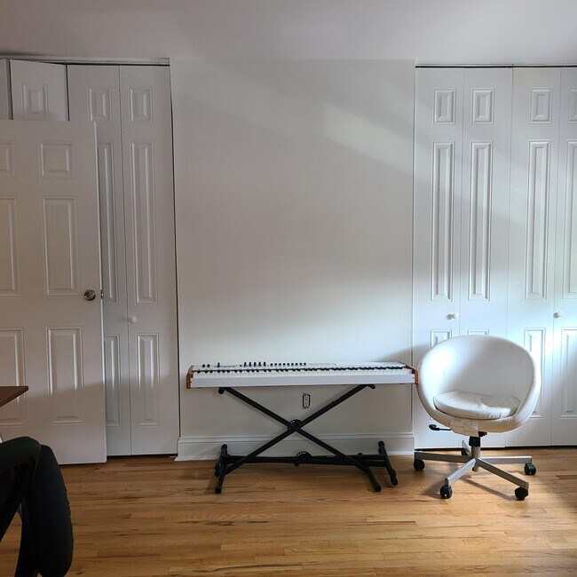 Building Photo - 2-58 Virginia Dr