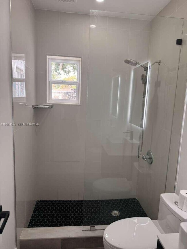 Building Photo - 14240 S Biscayne River Dr