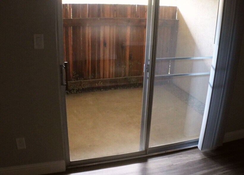 Building Photo - 2302 G St