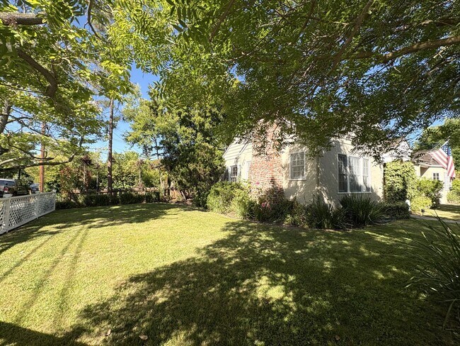 Building Photo - Charming Updated 4BR Home on Prime Corner ...
