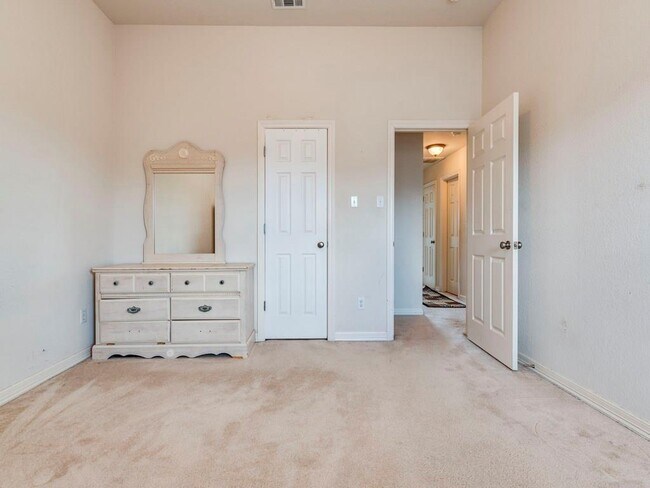 Building Photo - 13717 Field Spar Dr