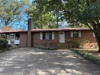 Building Photo - 209 Evans Cook Ct