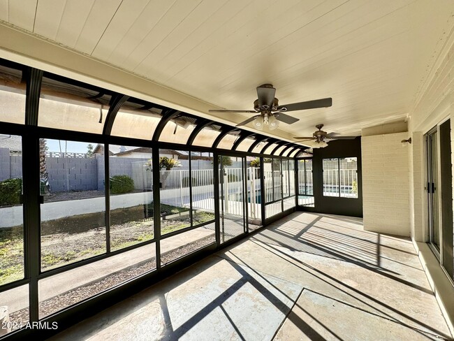 Building Photo - 10628 S 44th Pl