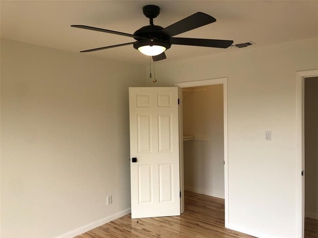 Building Photo - 809 Malabar St