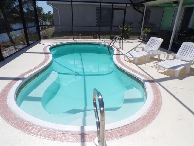 Building Photo - 15624 Hennipen Cir