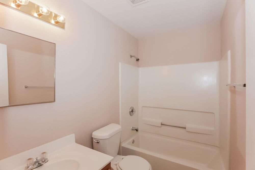 Building Photo - 629 Gibson St