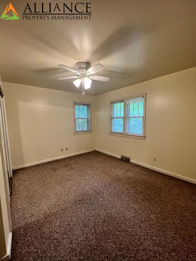 Building Photo - 1022 Humboldt St