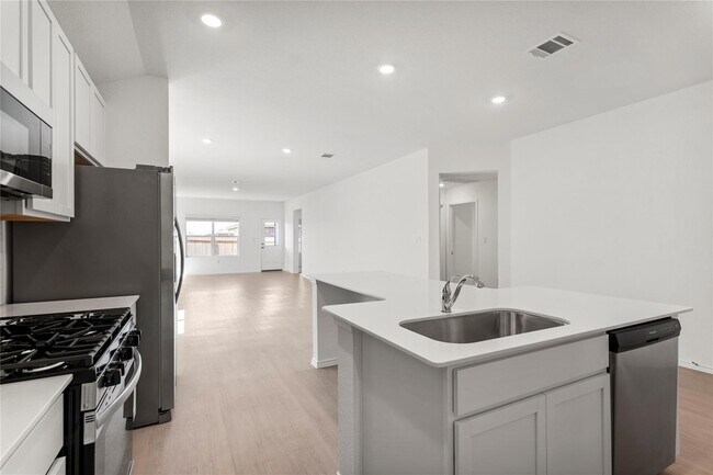 Building Photo - 117 Imola St