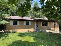 Building Photo - 7914 Woody Hollow Dr