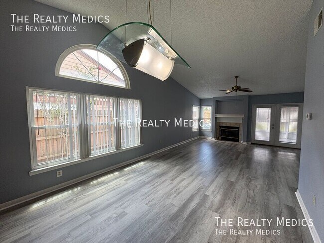 Building Photo - 3117 Bridgeford Dr