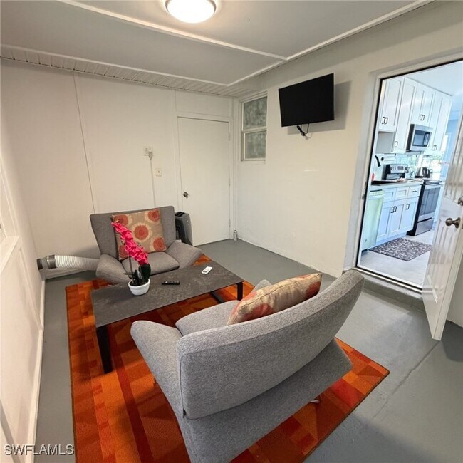 Building Photo - 4518 W Alhambra Cir