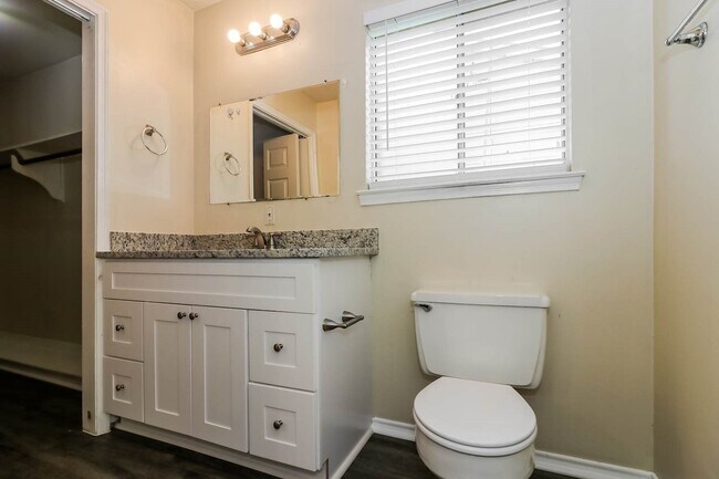 Building Photo - 8422 Bandridge Rd