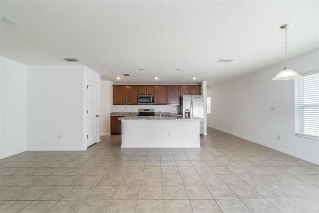 Building Photo - 11220 Gold Compass St