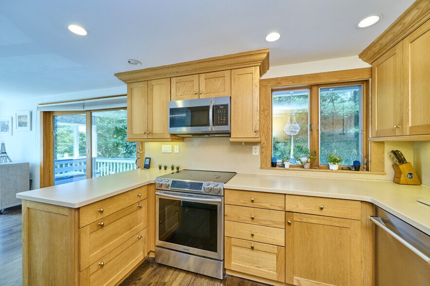 Building Photo - 20 Kenrick Ter