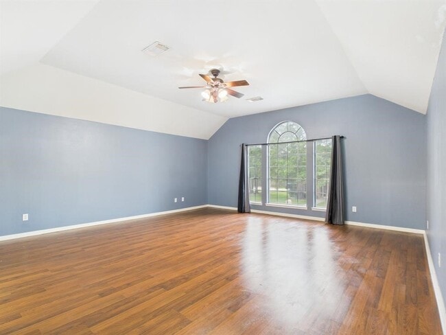 Building Photo - 27116 Monarch Woods Dr