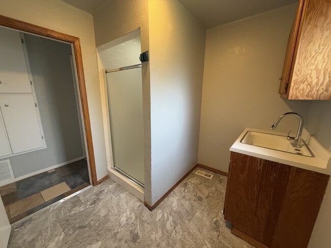 Building Photo - 3 Bed, 3 bath Home in Cashion Place