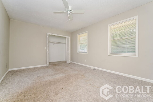 Building Photo - 3501 Creekview Pl