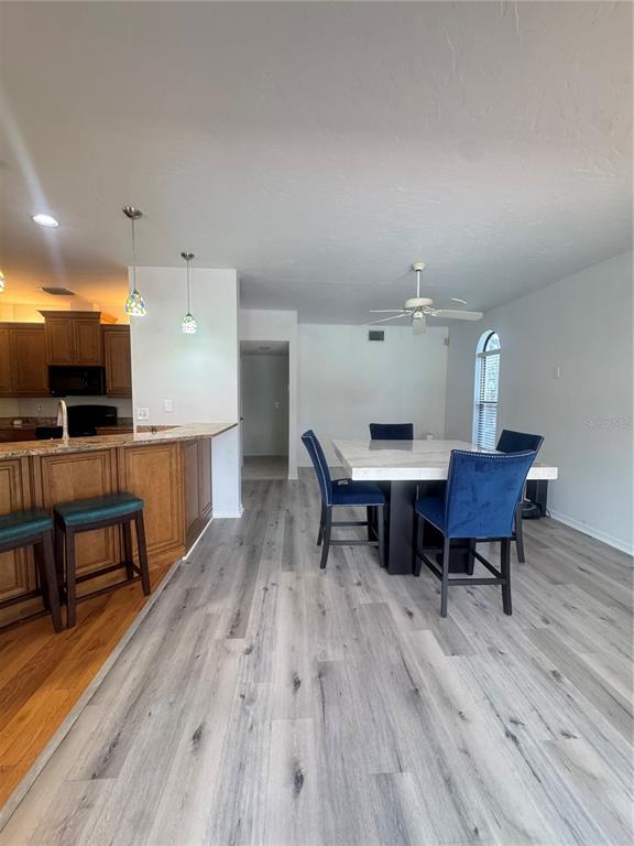 Building Photo - 6077 Marella Dr
