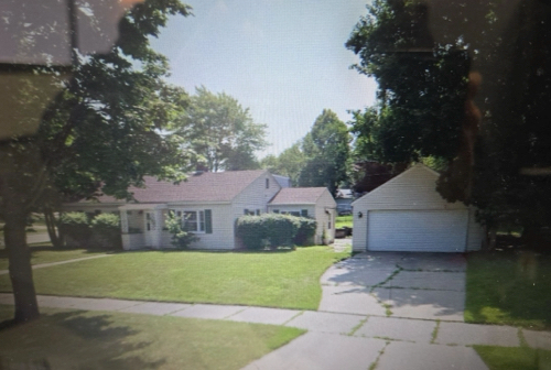 Primary Photo - 866 Birchwood Dr