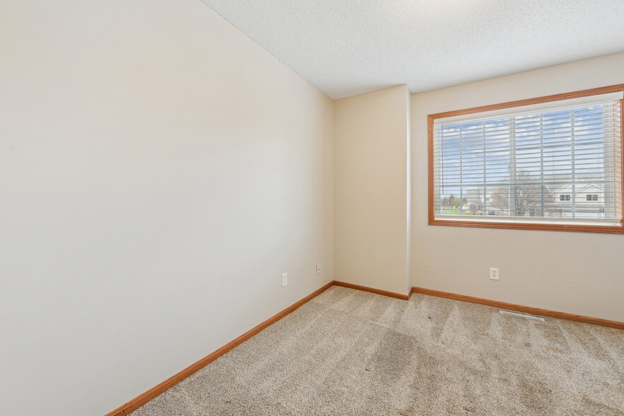 Building Photo - 8914 92nd St S