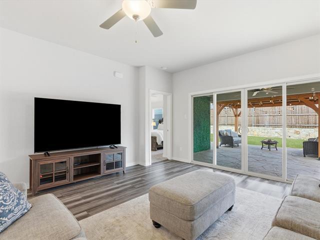 Building Photo - 3616 Kingsgarden Rd