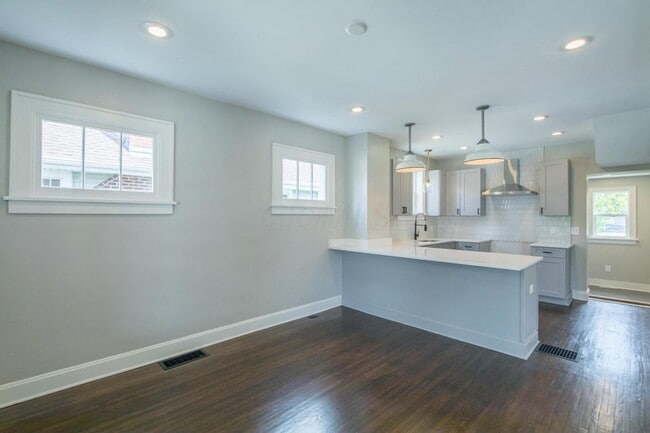 Building Photo - 778 S 17th St