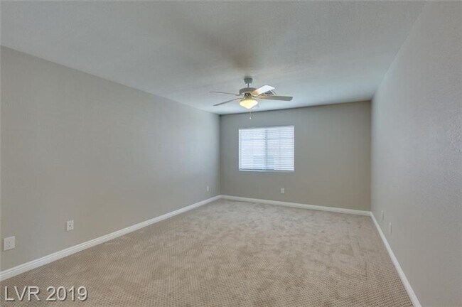 Building Photo - Charming 3-Bedroom Henderson Townhome