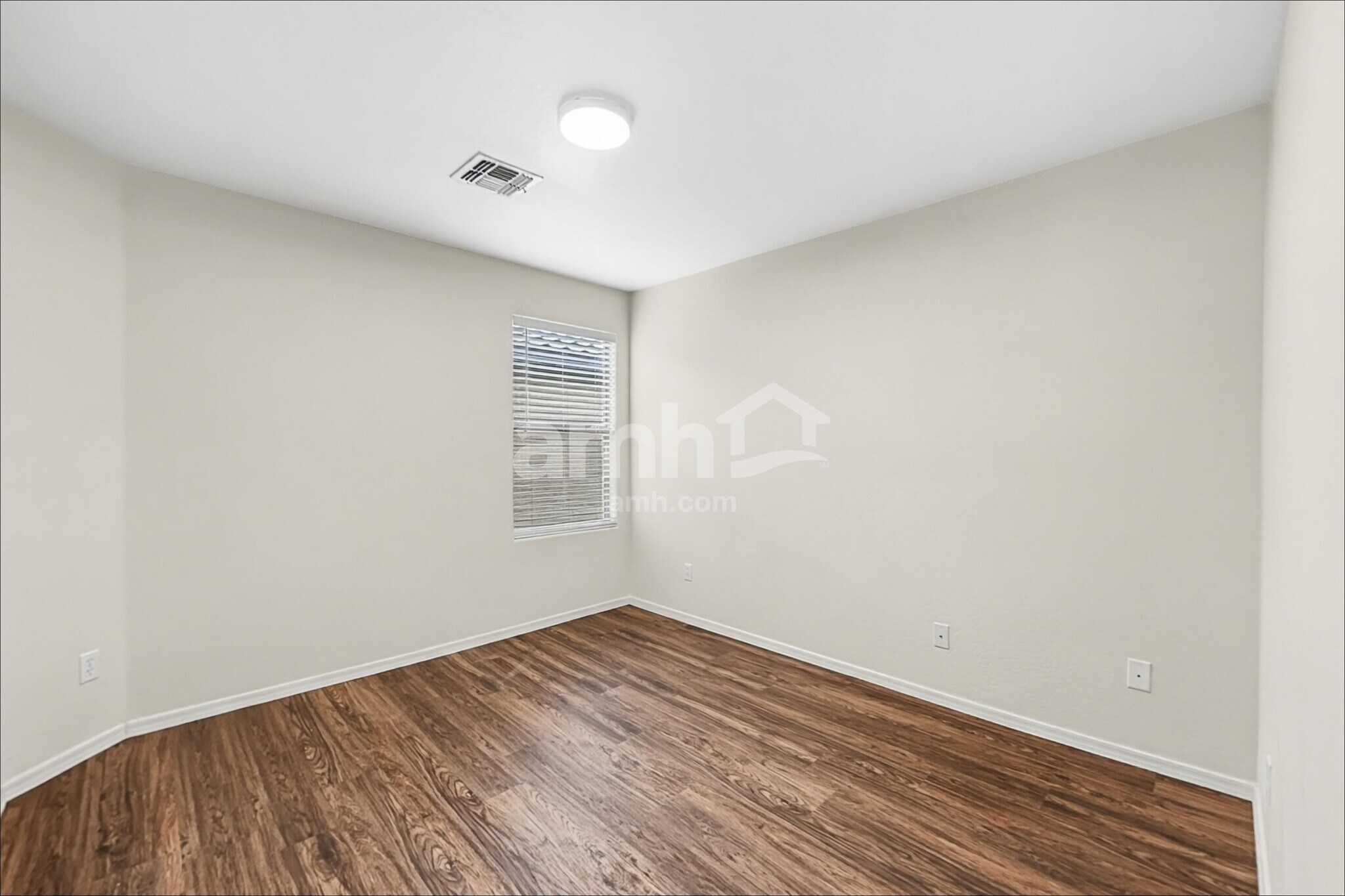 Building Photo - 175 W Santa Gertrudis Trail