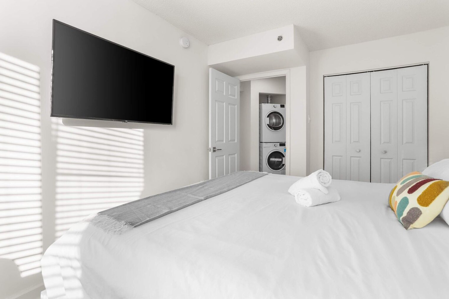 Building Photo - 801 15th St S