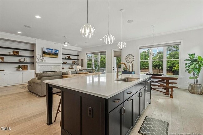 Building Photo - 2098 Amalfi Pl