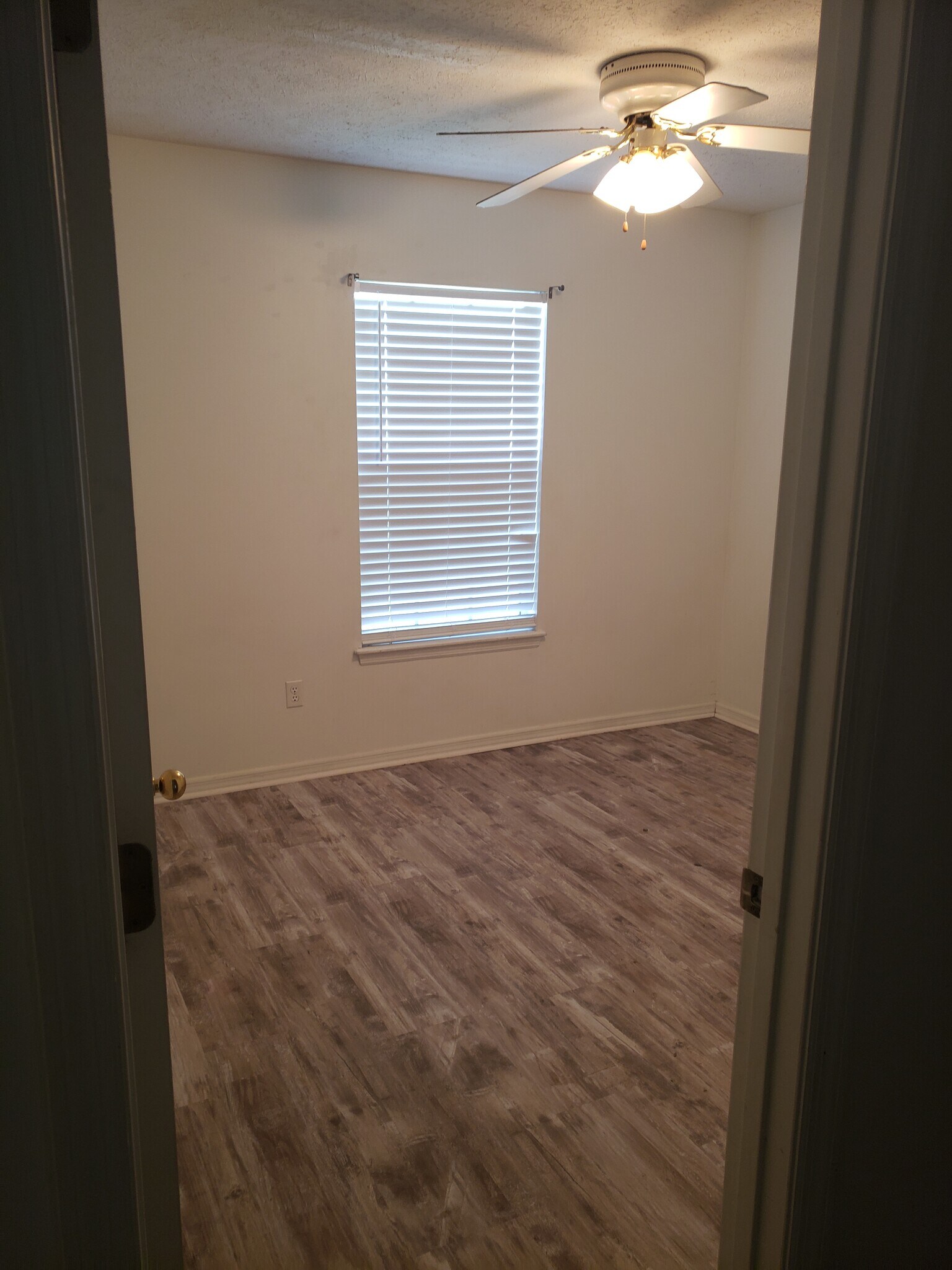 Building Photo - 938 Bob Little Rd