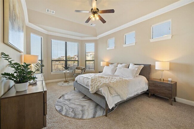 Building Photo - 2216 Gilia Dr