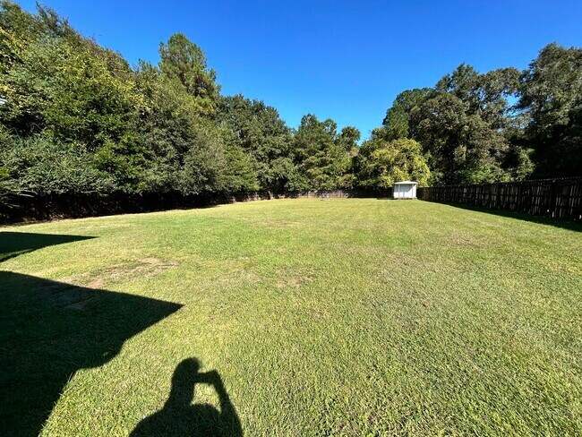 Building Photo - 5819 Roberts Rd