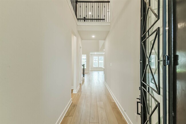 Building Photo - 9243 Trimble Lndg Dr