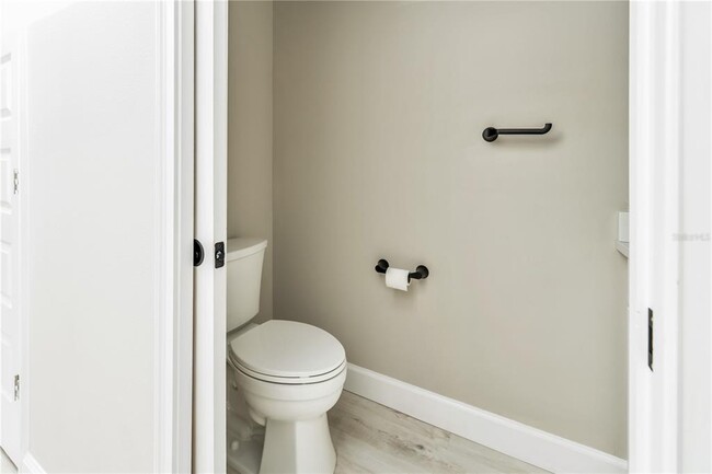 Building Photo - 1011 Johnston Rd SE