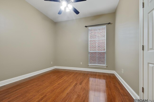 Building Photo - 7916 Seville Ct