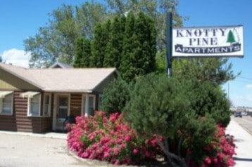 Knotty Pine Apartments Office - Knotty Pine Apartments