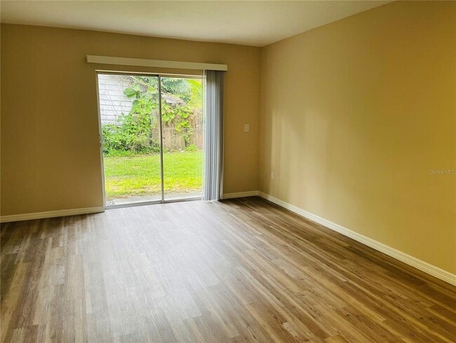 Building Photo - 1559 7th Ave W