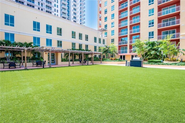 Building Photo - 7350 SW 89th St